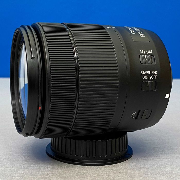 Canon EF-S 18-135mm f/3.5-5.6 IS Nano USM