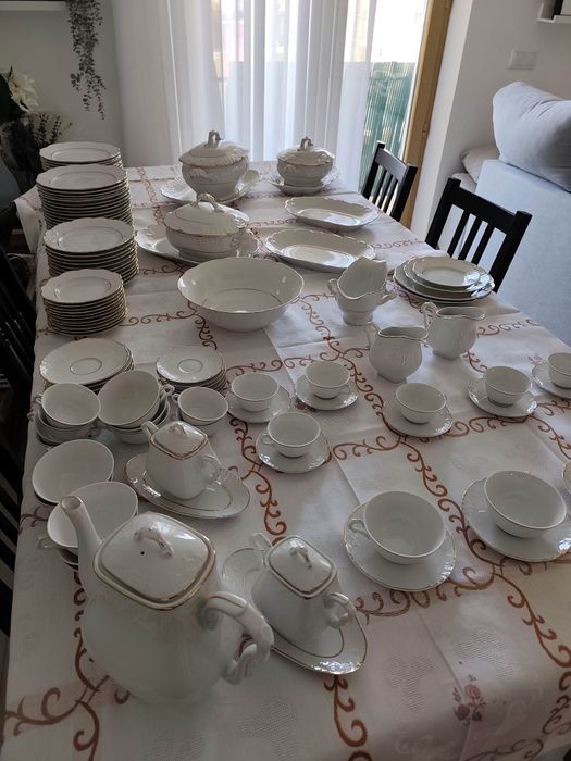 Serviço Completo Vista Alegre (Jantar, Chá e Café) – Peças Impecáveis