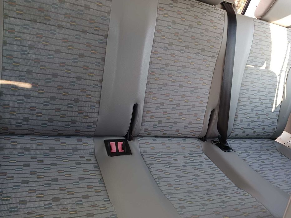 VW Transporter T5 de 9 Lugares · Nacional - poucos kms
