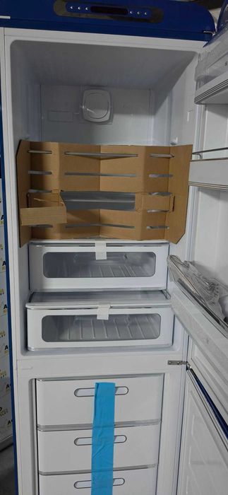 Nowa Lodówka Smeg FAB32RBE6  No Frost 196,8cm Komora świeżości. Pół ceny!!