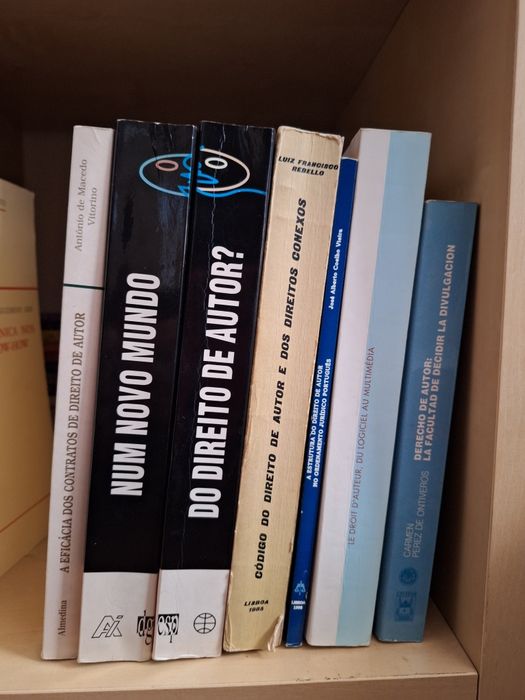 Livros de direito de autor