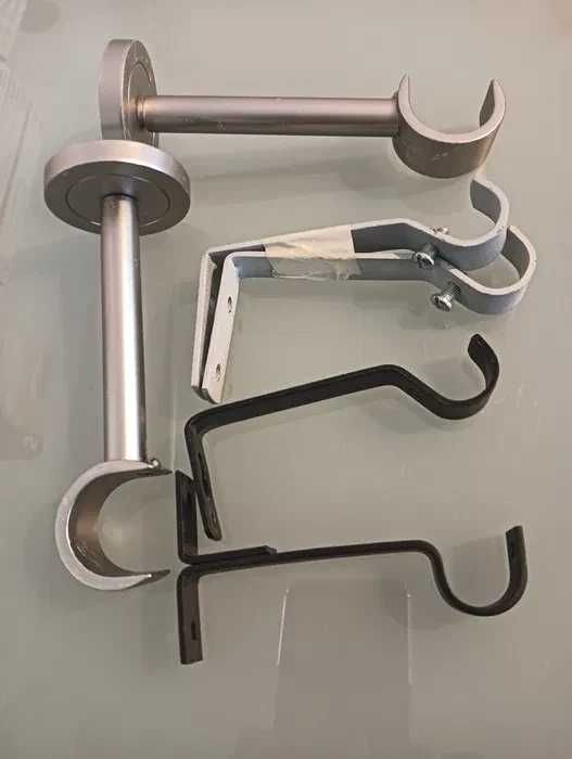 Suportes ponteira metálicos para varão cortinas  - Novos!*