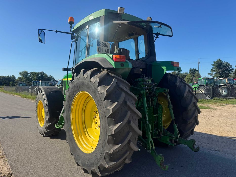 John Deere 6910 nie Valtra Renault