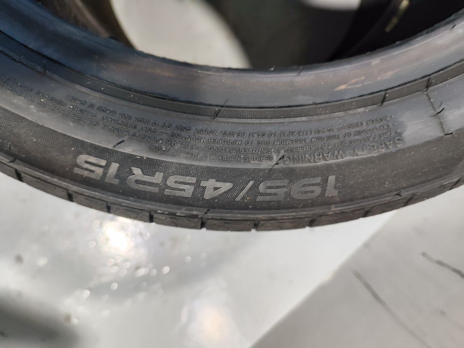 2 pneus novos 195-45R15 Aplus - Oferta da Entrega em todo o país