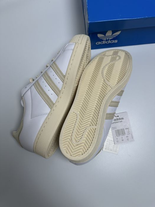 Adidas Superstar