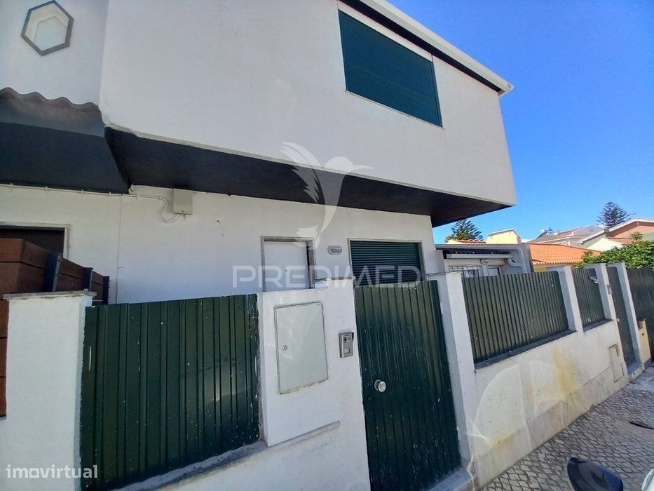 Moradia T3+3 em Madorna, Cascais