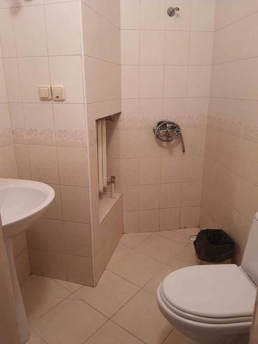 Продам фасадный офис на Мечникова. Свой подвал.