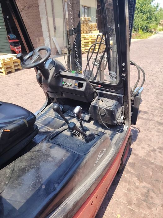 Wózek widłowy Linde H 16 T - 03