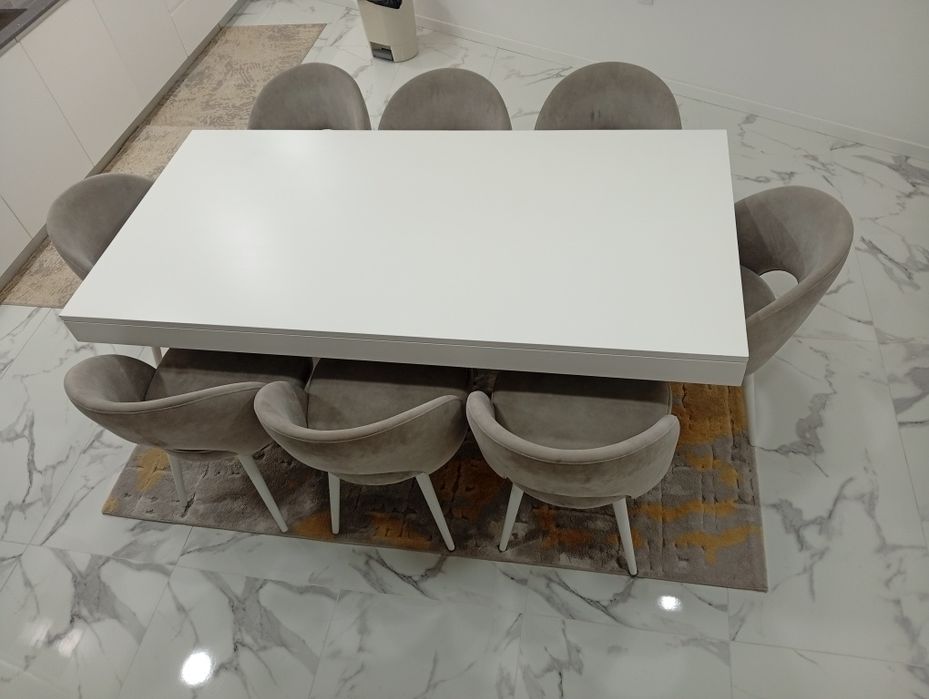 Mesa sala com cadeirões
