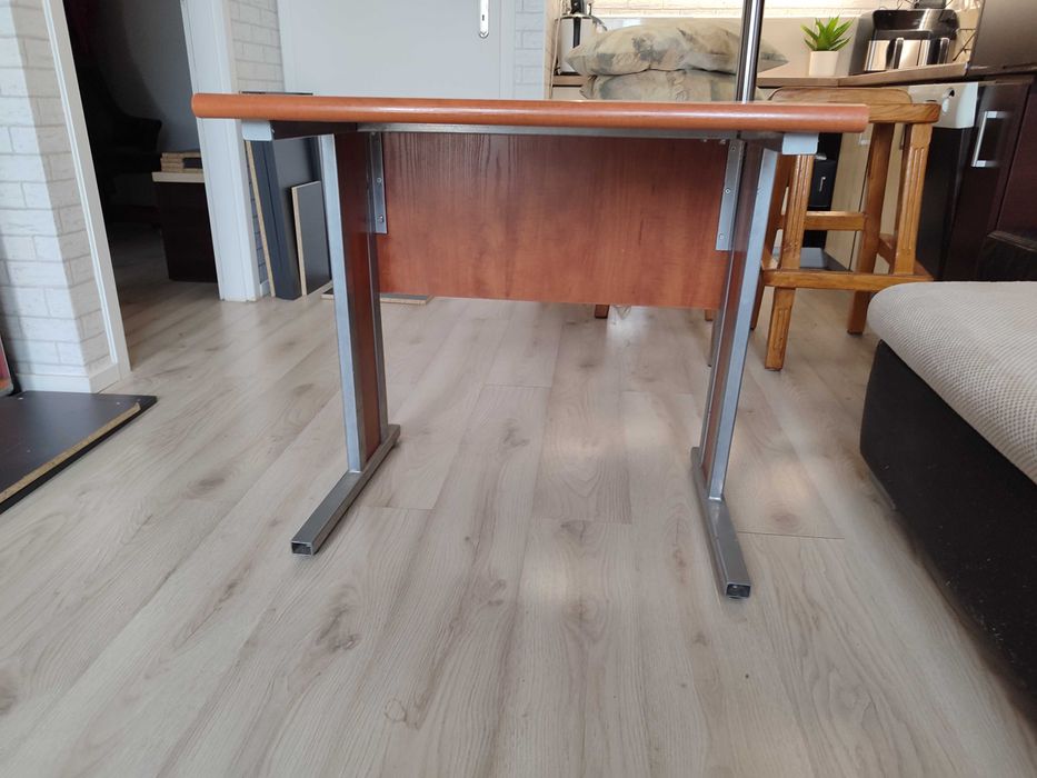 Okazja! Małe biurko 80x75x60