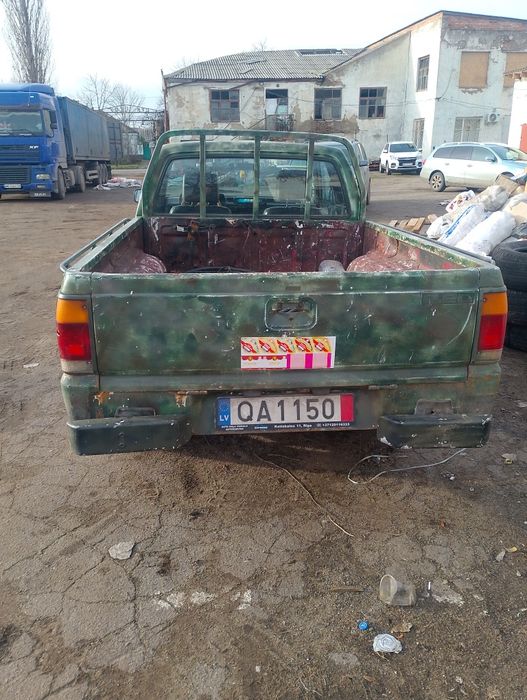 Мазда пікап В2200