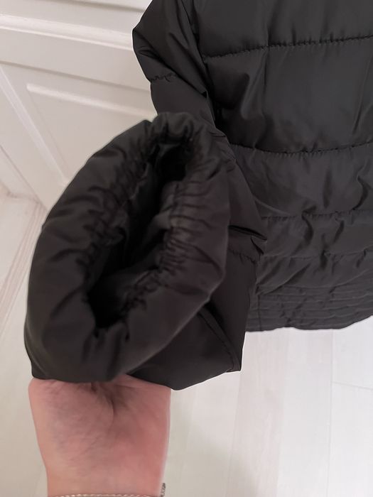 Casaco preto impermeável Lefties