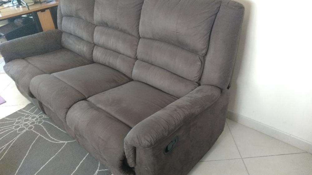 Sofá 3 lugares castanho