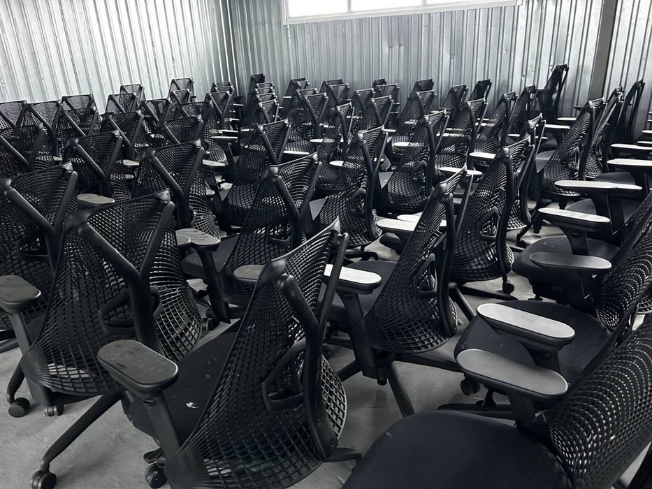 Ортопедичне крісло Herman Miller Sayl 60 штук