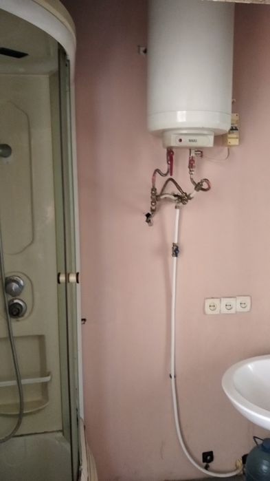 Продам комнату в трёх комнатной квартире