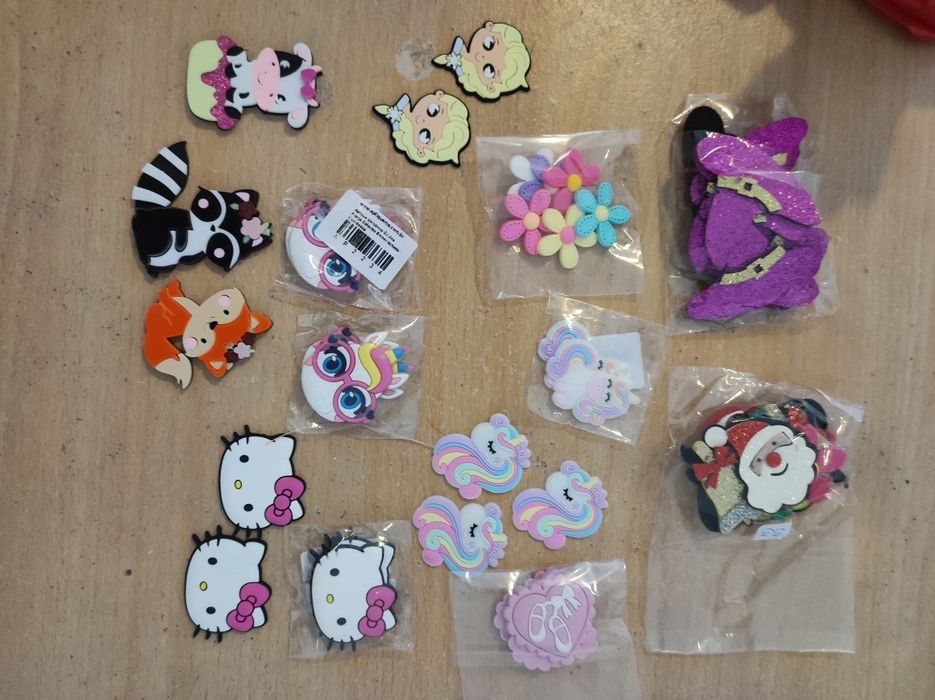 Kit para Laceiras: Fitas, Apliques, Pompons e Bases de Ganchos