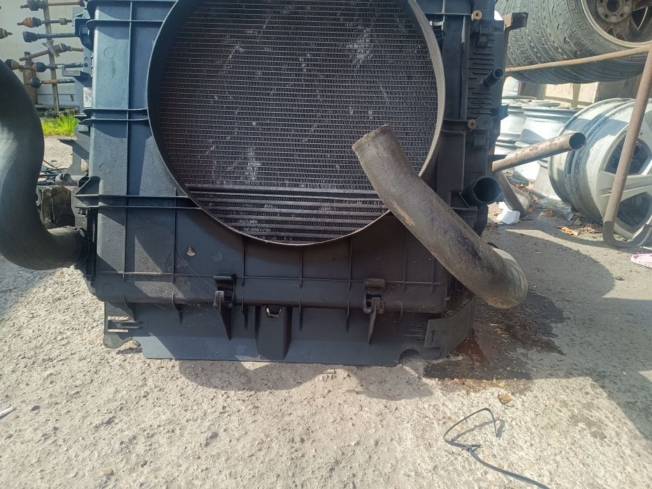 Chłodnica wody intercooler obudowa przewody 2.0tdi 2.5tdi VW Crafter I