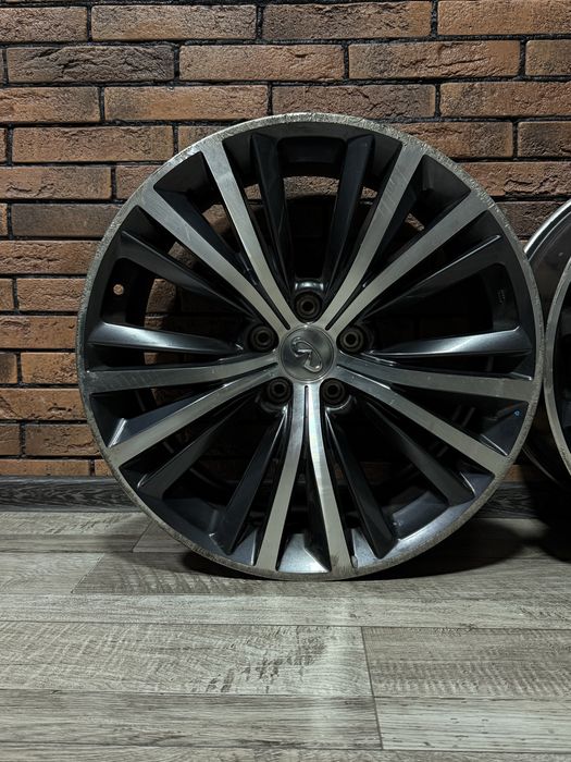 Диски R19 114.3x5 Infiniti Q60 , продаю комплектом