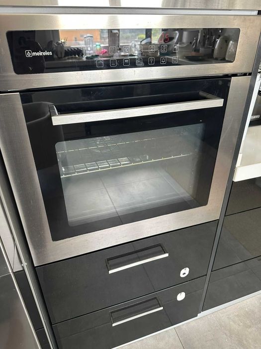 Forno eléctrico Meireles