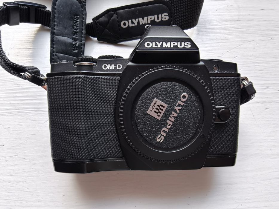 Olympus OM-D E-M5 + Oryginalna ładowarka