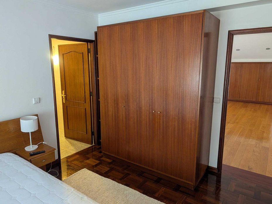 Quarto para arrendar em Seixezelo.