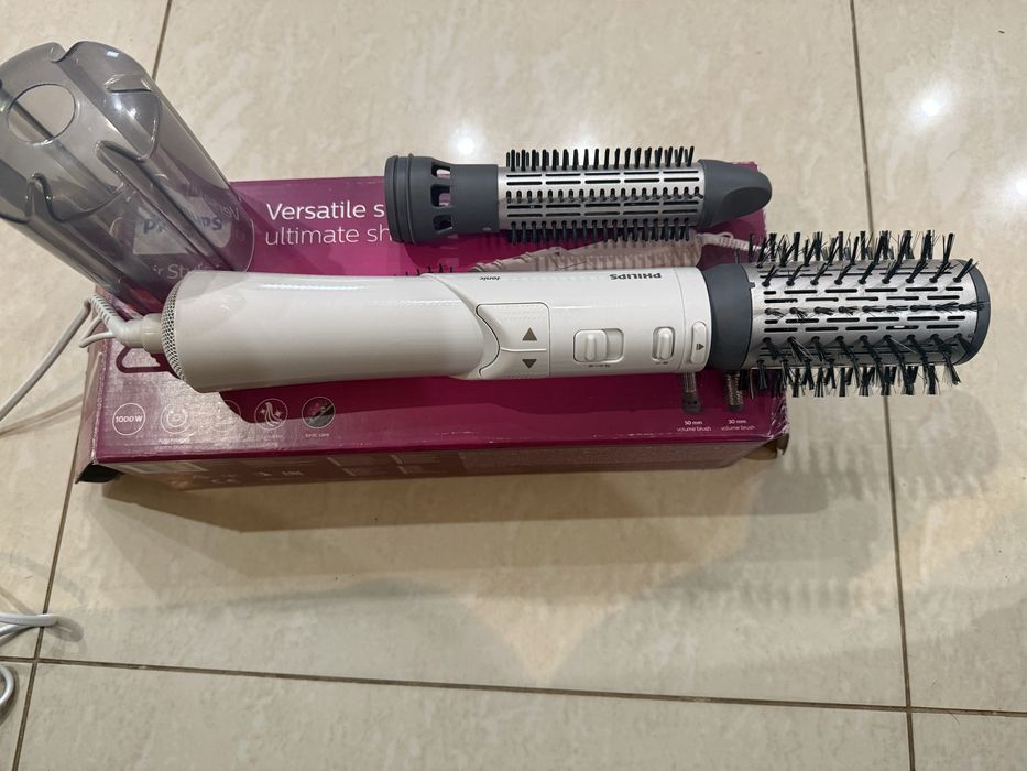 Продам фен-щётку Philips Air Styler Advanced.