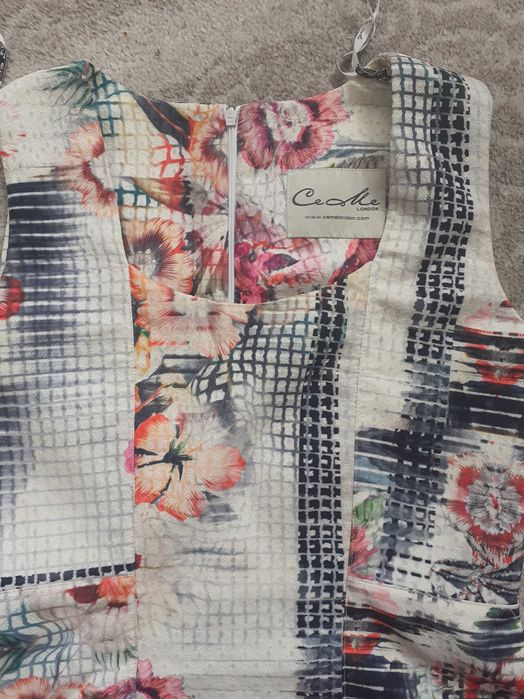 Przecudna sukienka nowa