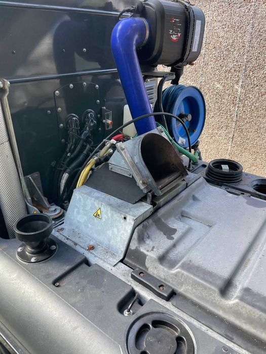 Підмітально-прибиральна машина SCHMIDT SWINGO 200