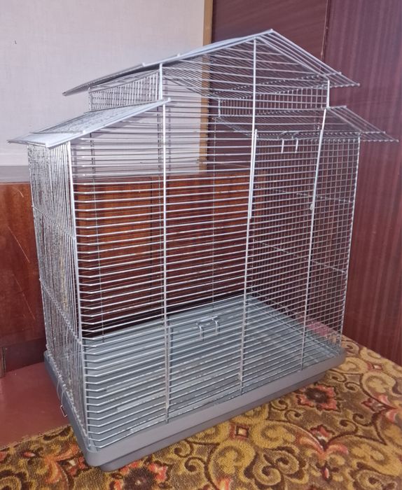 Клітка для папуги