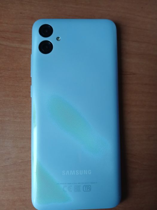 Телефон SAMSUNG Galaxy A04e