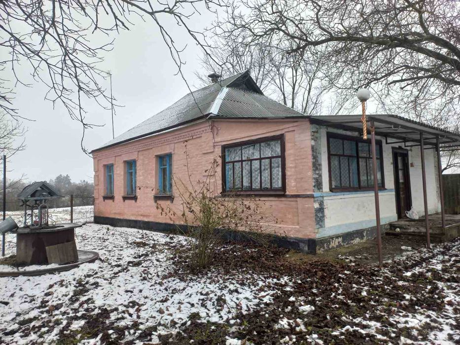 Продаж добротного будинку із земельною ділянкою в с. Шевченкове