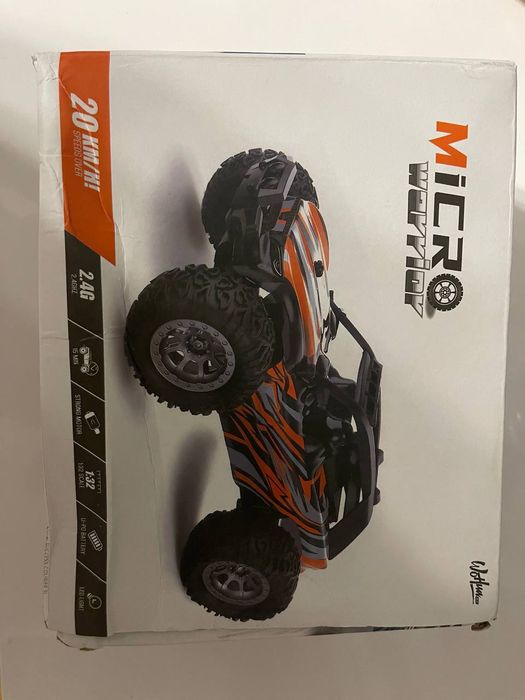 Машинка на пульту керування