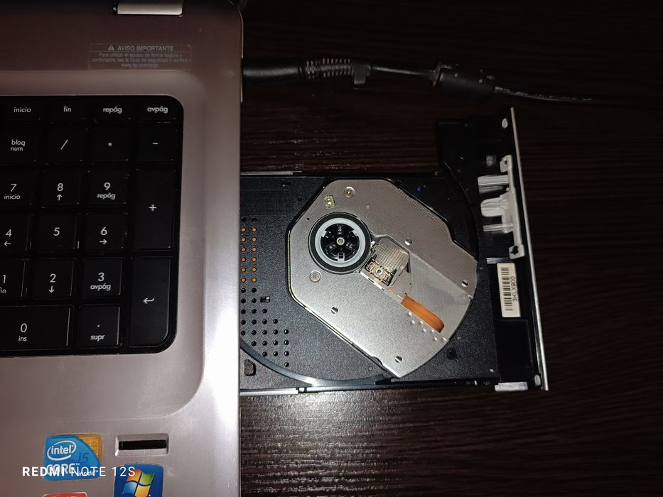 Ноутбук HP Pavilion DV7 HD 17.3 4 озу