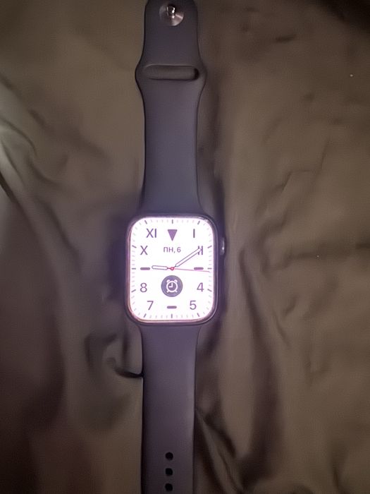 Apple Watch Series 8 (GPS) 45мм Алюминий