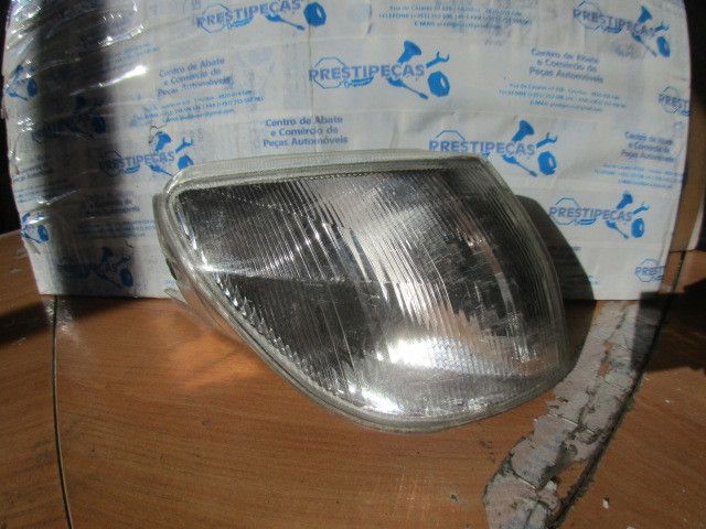 Pisca frente direito PEUGEOT 306 (7A, 7C, N3, N5)
