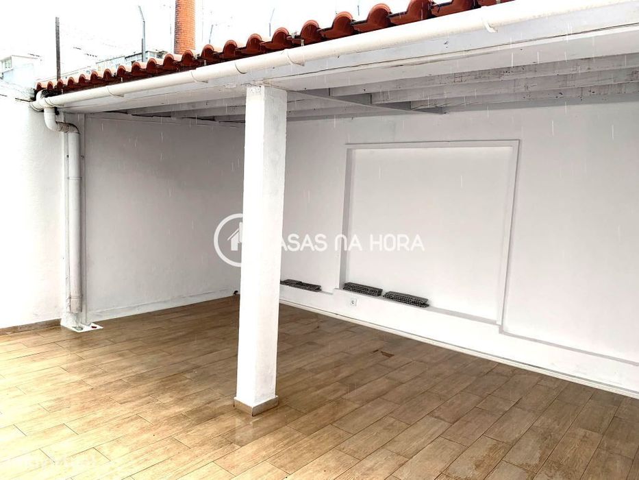 Apartamento T2 em Almada