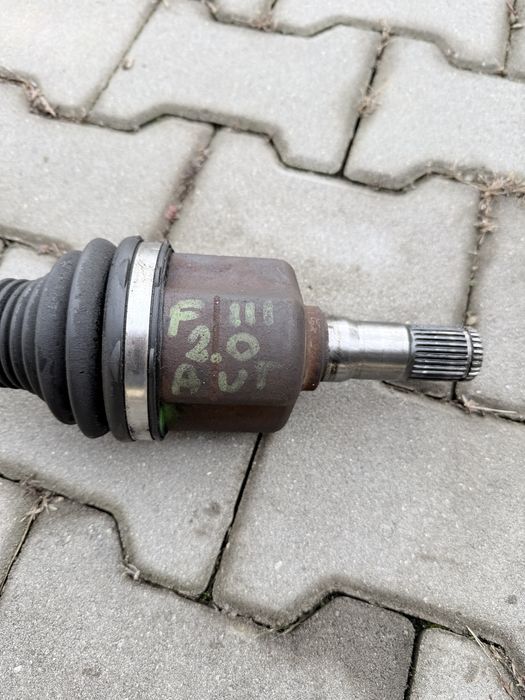 Sprzedam lewą półoś do Focusa mk 3