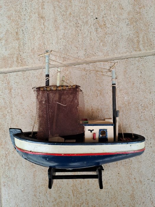 Barcos de pesca miniatura de coleção