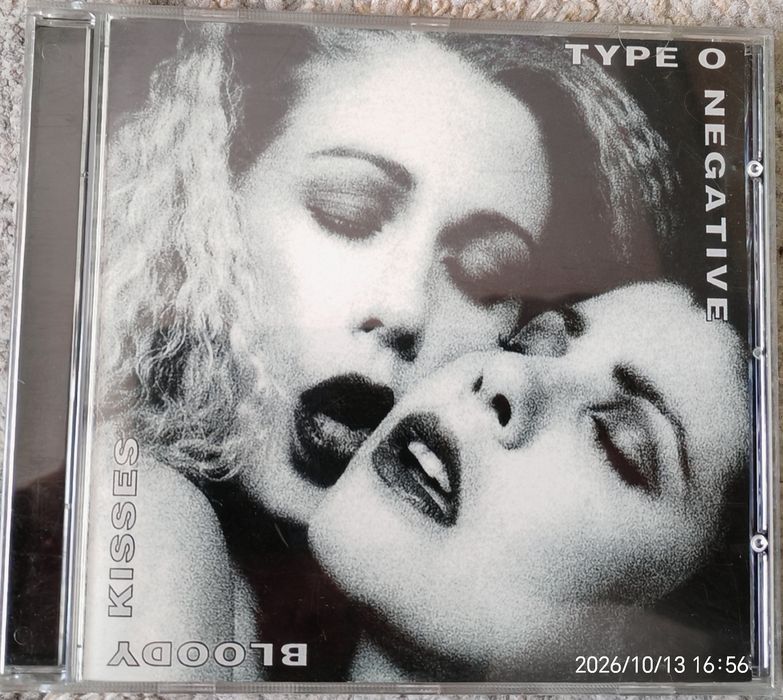 TYPE O NEGATIVE - Bloody Kisses (1993)