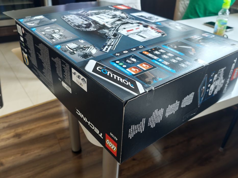 Sprzedam oryginalne klocki LEGO technic model koparka  Liberec