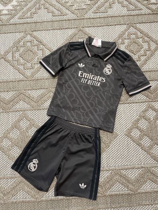 Дитяча футбольна форма костюм Adidas Real Madrid
