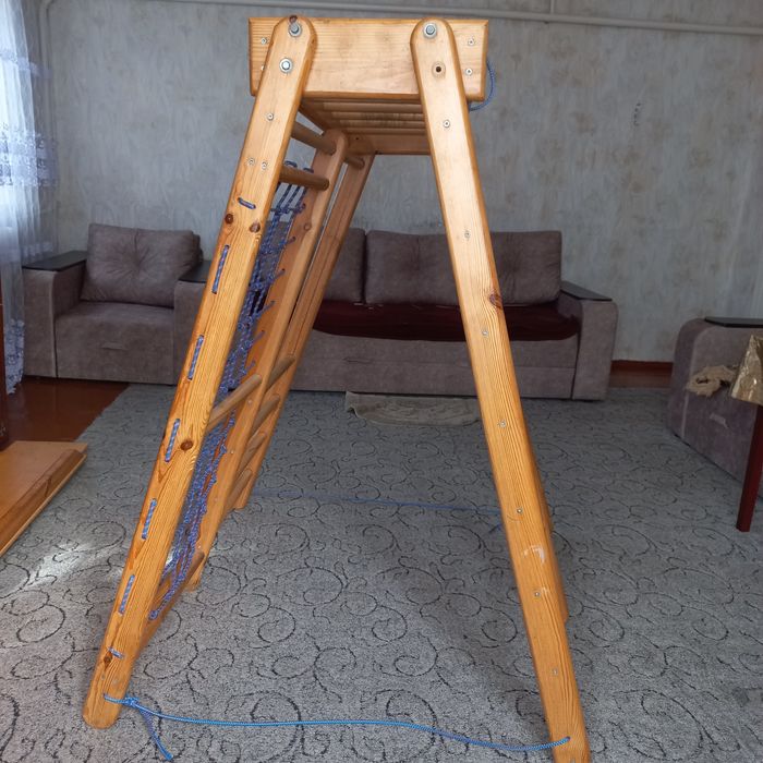 Дитячий спортивний куточок