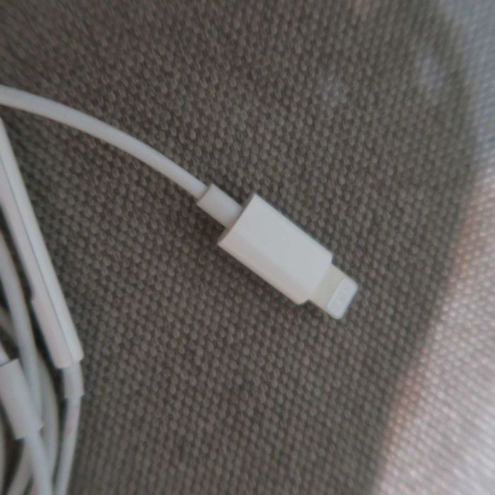Наушники Apple Earpods A1748