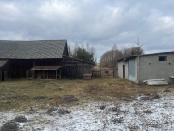 Na sprzedaż gospodarstwo w Kielcach – działka 1700 m² z domem