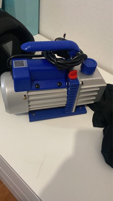 Bomba de vacuo novo com o manométro