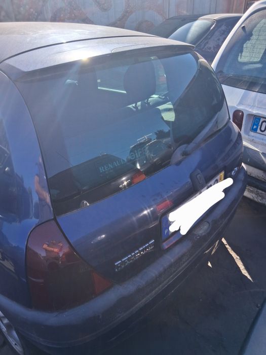 Renault clio para peças
