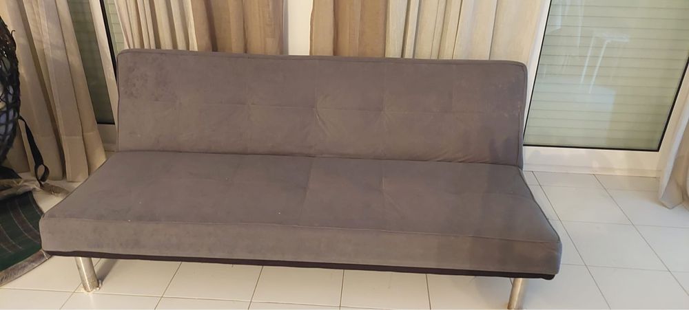Sofa cama castanho/cinza pequeno