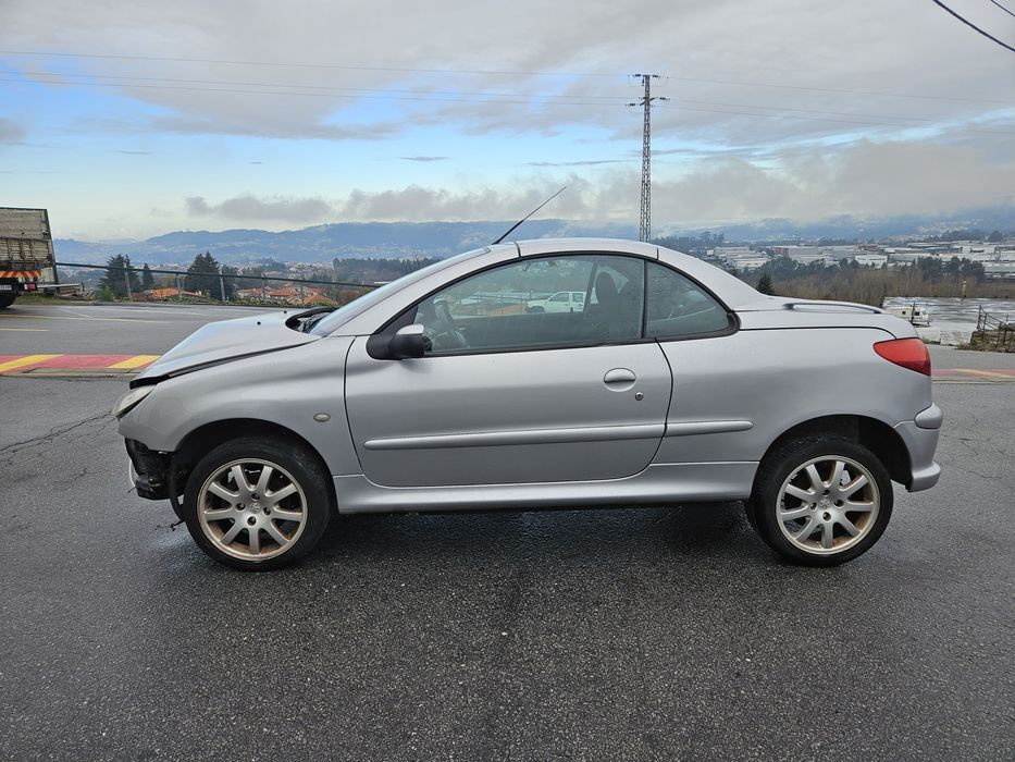 Peugeot 206 cc 1.6i 16V de 2002 para peças