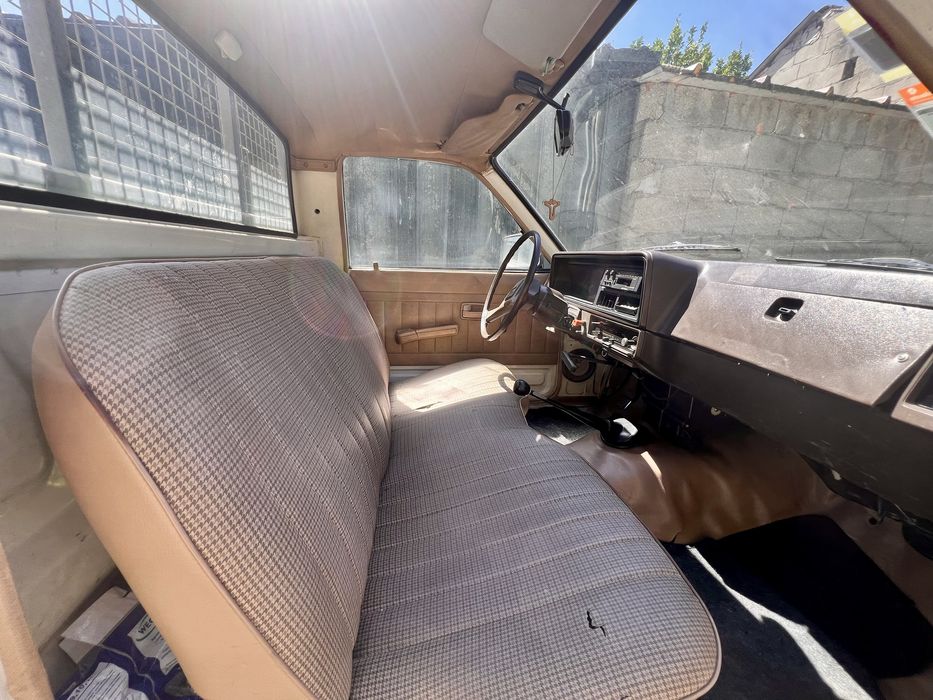 Carrinha Bedford KBD27 motor Isuzu