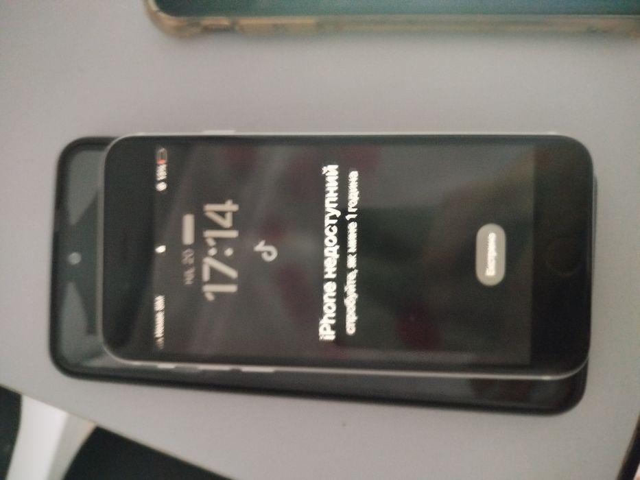Iphone se 2 покоління запчастини
